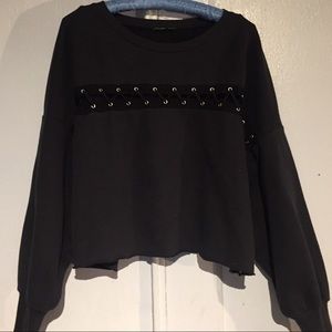 ✨Zara Front Open Lace Cropped Sweater✨